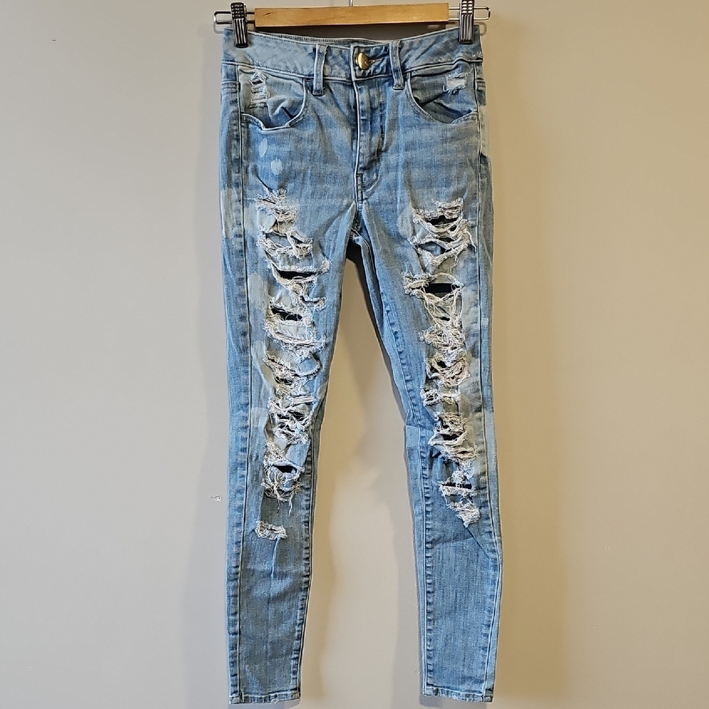 American Eagle Super Stretch 25x29 Size 2 Distressed Style High Rise Jeggings
